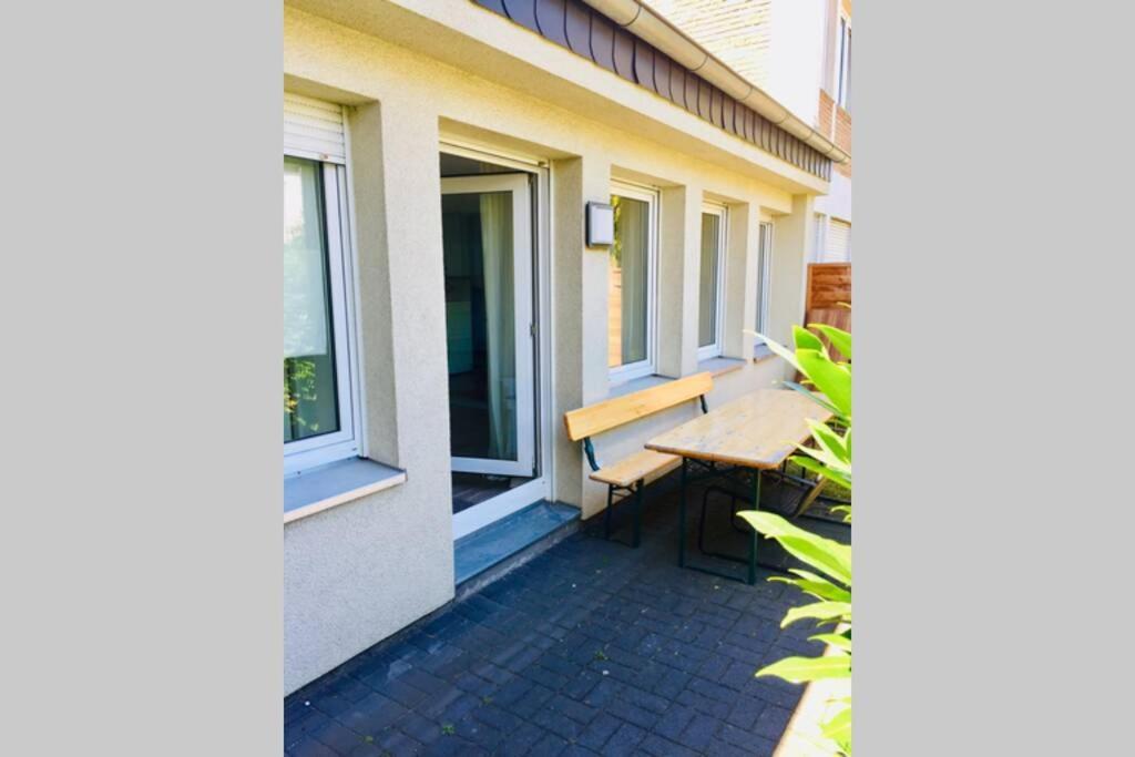 Apartment 120 Qm -3 Schlafzimmer-2 Baeder- Fuer 7 Gaeste Düsseldorf Esterno foto